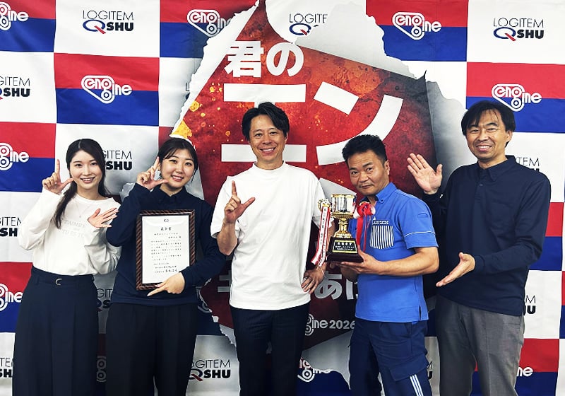 輝く舞台の裏側